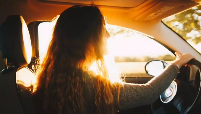 Auto-Designs basieren auf männlichen Normen. Autofahren