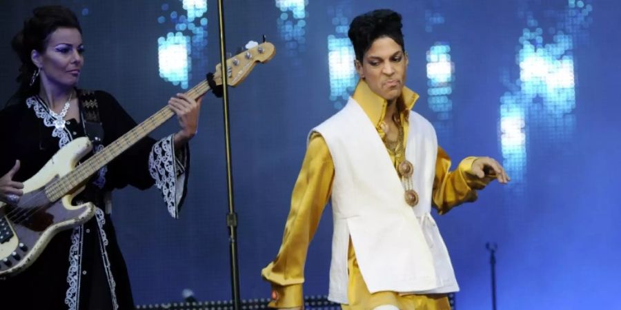 Prince im Jahr 2011 bei einem Konzert im Frankreich