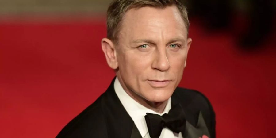 Daniel Craig