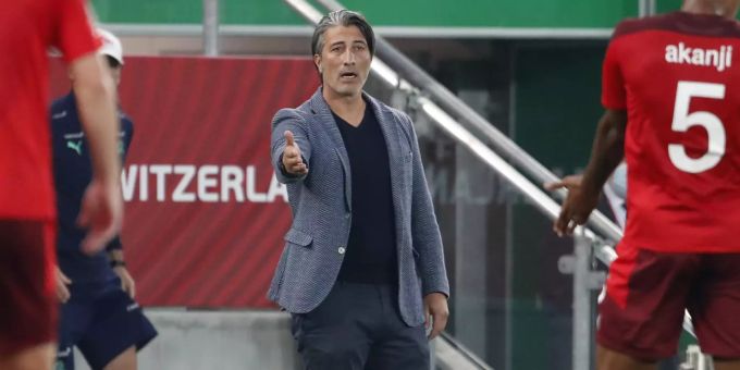 Murat Yakin beruft sein zweites Aufgebot für die Schweizer Nati ein. Murat Yakin Schweizer Nati