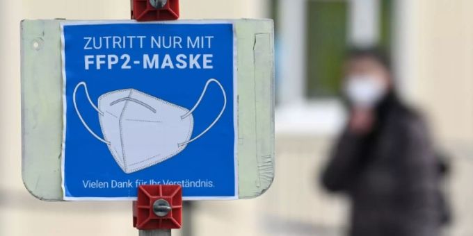 Maskenpflicht im Kampf gegen die Corona-Pandemie. corona maskenpflicht