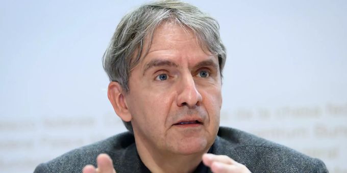 Thomas Steffen, Basler Kantonsarzt und Vorstandsmitglied der Vereinigung der Kantonsärtzinnen und Kantonsärzte tritt am 6. Januar 2022 ab. Thomas Steffen, Basler Kantonsarzt und Vorstandsmitglied der Vereinigung der Kantonsärtzinnen und Kantonsärzte tritt am 6. Januar 2022 ab.