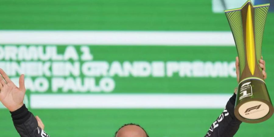 Lewis Hamilton hat das Rennen um die Formel-1-Gesamtwertung noch spannender gemacht. Foto: Andre Penner/AP/dpa