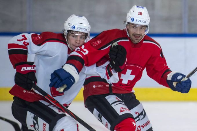Fürs Prospect Camp 2021 wurde Marco Lehmann (l.) bereits aufgeboten. Beim SC Bern soll er den Sprung zum fixen Nationalspieler machen. Prospect Camp