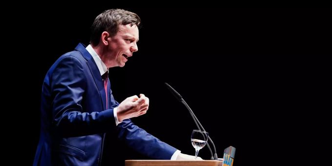 Tobias Hans, Landesvorsitzender der saarländischen CDU und Saarlands Ministerpräsident, spricht im E-Werk bei der Landesvertreterversammlung der saarländischen CDU. Saarland CDU spd