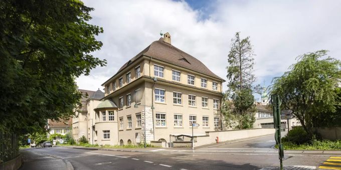 Domschulhaus mit Musikschule in Arlesheim. Domschulhaus mit Musikschule in Arlesheim.