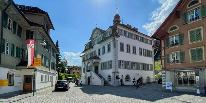 Rathaus des Kantons Obwalden am Dorfplatz von Sarnen. Sarnen OW