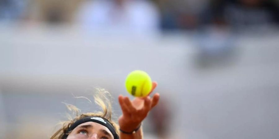 Strebt in Paris ins Achtelfinale: Alexander Zverev. Foto: Christophe Archambault/AFP/dpa