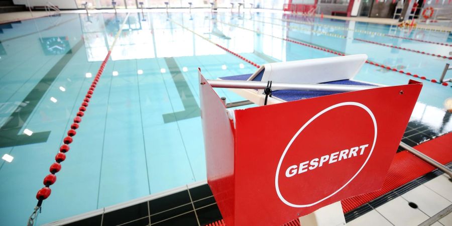 Die Bäder suchen Personal für die Freibadsaison. Der Fachkräftemangel am Beckenrand könnte im Sommer zu eingeschränkten Öffnungszeiten und Schliessungen führen.