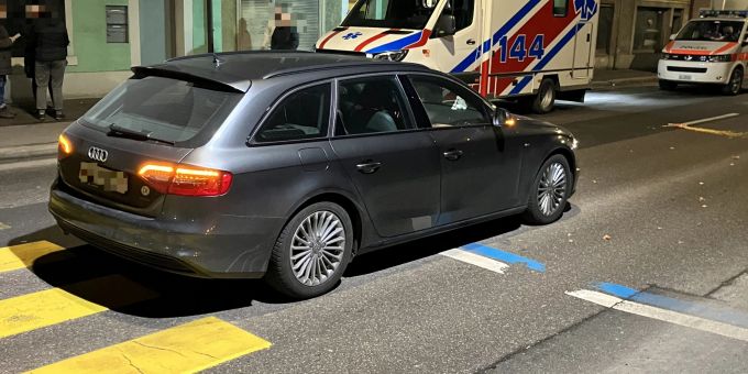 Glarus: Kollision zwischen Fussgänger und Auto Glarus: Kollision zwischen Fussgänger und Auto