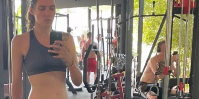 Eisbad, Gym - Hier zeigt Tamy Glauser den Alltag im Thai-Tempel