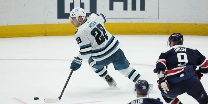 Timo Meier ist in der NHL zum Zuschauen gezwungen. Er fehlt den San Jose Sharks wegen einer Verletzung. san jose sharks