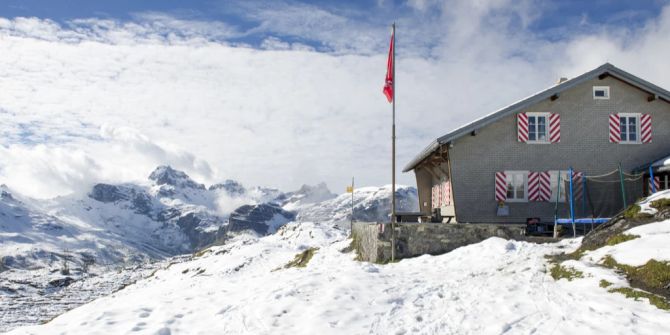 SAC-Berghütten Schnee