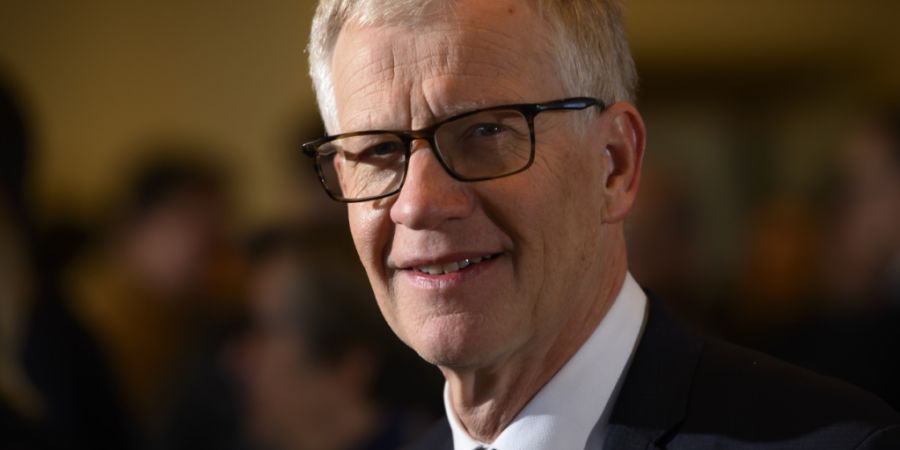Der Freiburger Finanzdirektor Jean-Pierre Siggen trat am Mittwoch im Freiburger Kantonsparlament zur Haushaltsdebatte an. (Archivbild)