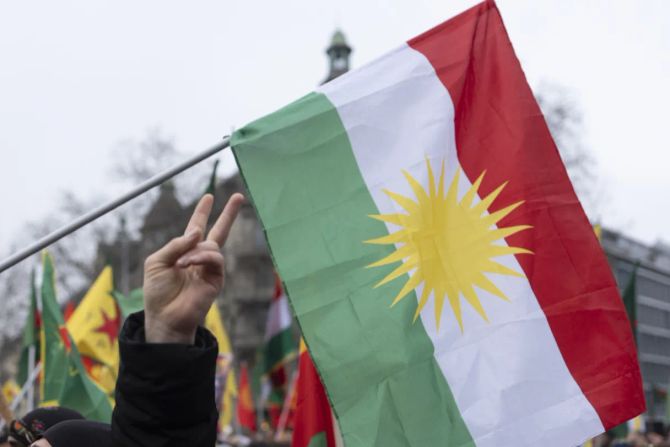 kurdische Flagge