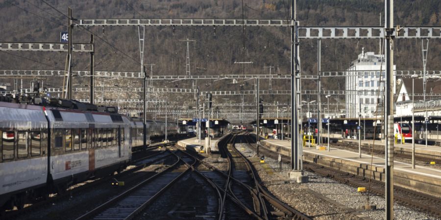 Der Bund soll mehr für den öffentlichen Verkehr in der Region Biel machen, findet die Bieler Stadtregierung. (Archivbild)