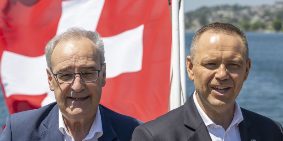 Bei seinem zweitägigen Staatsbesuch in der Schweiz unternahm der polnische Präsident Karol Nawrocki zusammen mit Bundespräsident Guy Parmelin eine Schifffahrt auf dem Genfer See.