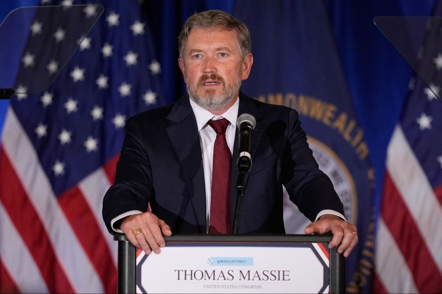 Thomas Massie sprach von einer «absurden List», den Irankonflikt in zwei separate Kriege aufzuteilen.