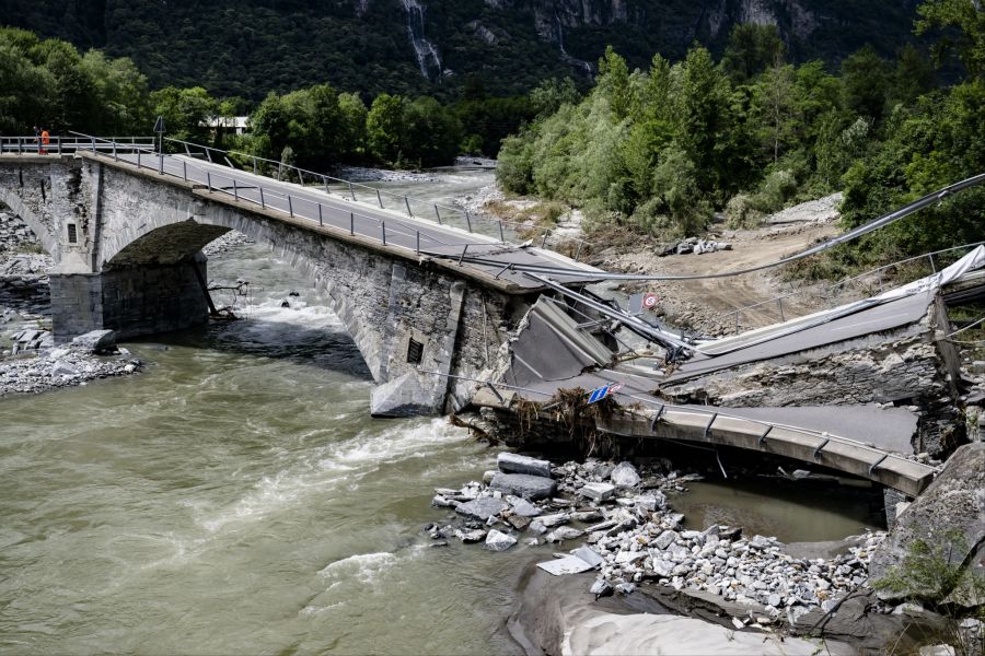 Am letzten Wochenende hinterliessen Unwetter im Tessin und im Wallis ein Bild der Verwüstung.