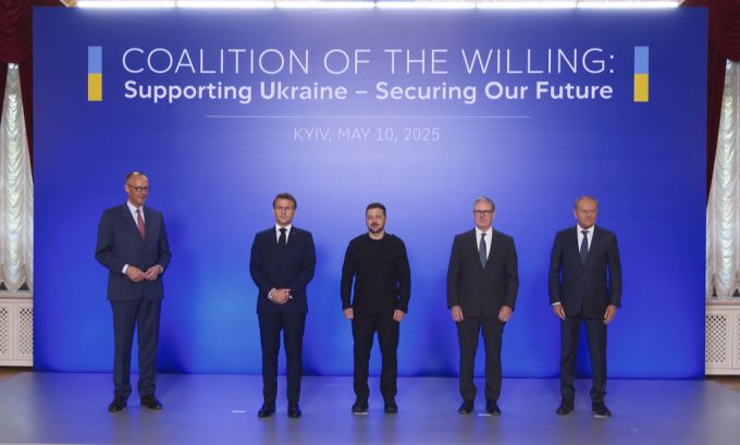 Die «Koalition der Willigen» am Samstag in Kiew. Merz Kiew