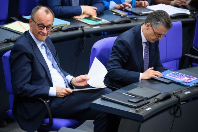Thorsten Frei (r.) gilt als enger Vertrauter von Friedrich Merz innerhalb der CDU. (Archivbild) Frei Merz CDU