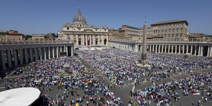 Papst Leo XIV. hat am Pfingstsonntag auf dem Petersplatz die Messe zum Jubiläum kirchlicher Bewegungen gefeiert. Papst Leo XIV