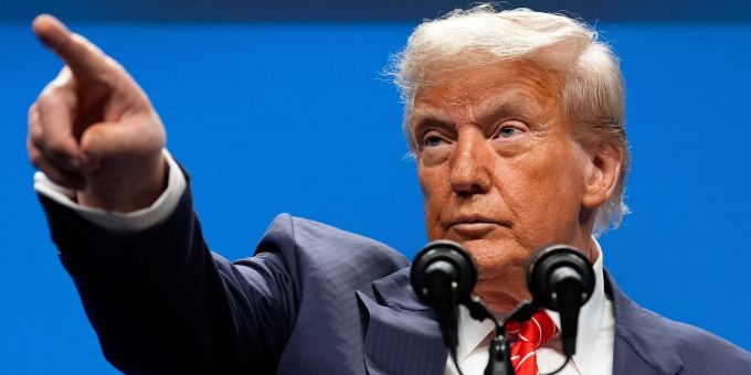 US-Präsident Donald Trump bewegt die Nato zum 5-Prozent-Ziel (Archivbild) Nato-Gipfel in Den Haag