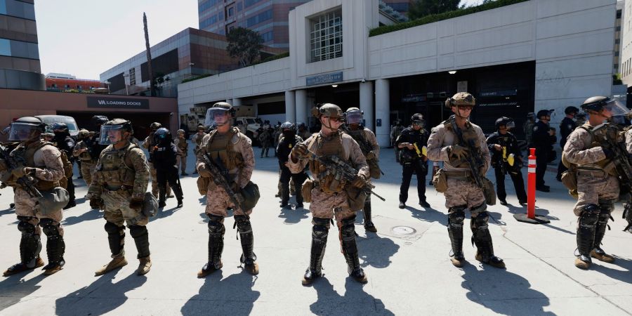 Das Pentagon beabsichtigt die rund 700 Marinesoldaten in Los Angeles abzuziehen. (Archivbild)