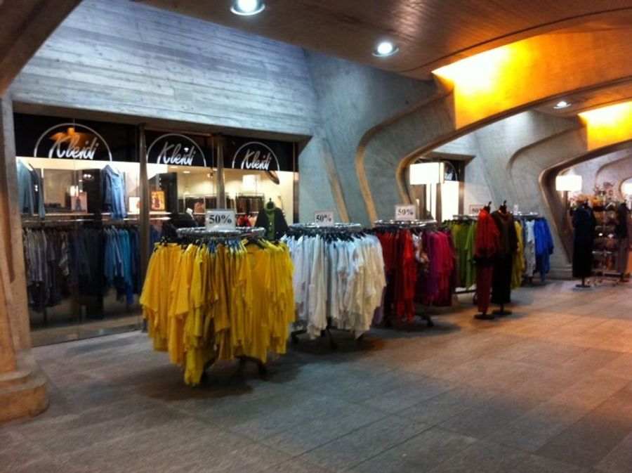 «Wir gingen um 18 Uhr statt um 20 Uhr nach Hause», sagt eine Angestellte der Boutique Kleidi.