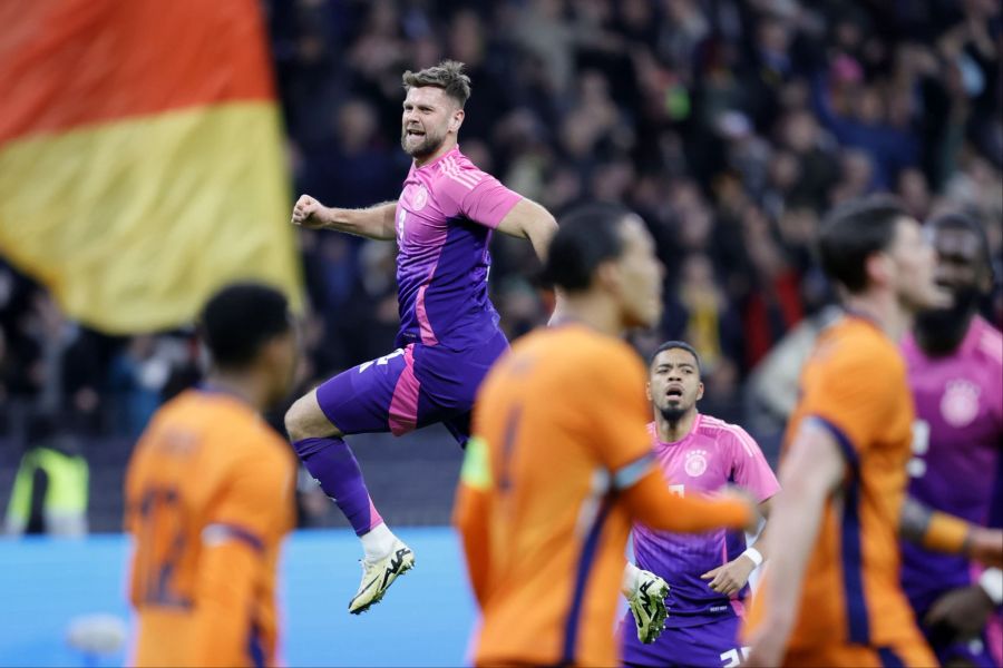 Auf den 2:0-Sieg gegen Frankreich folgt ein 2:1-Erfolg gegen Holland.