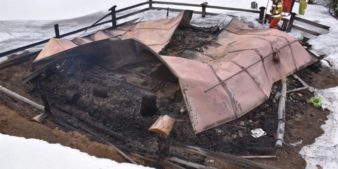 Scuol GR: Berghütte durch Brand total zerstört. Scuol GR