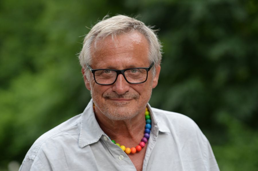 Er soll im Alter von 63 Jahre eine Liaison mit einer 15-Jährigen gehabt habe.