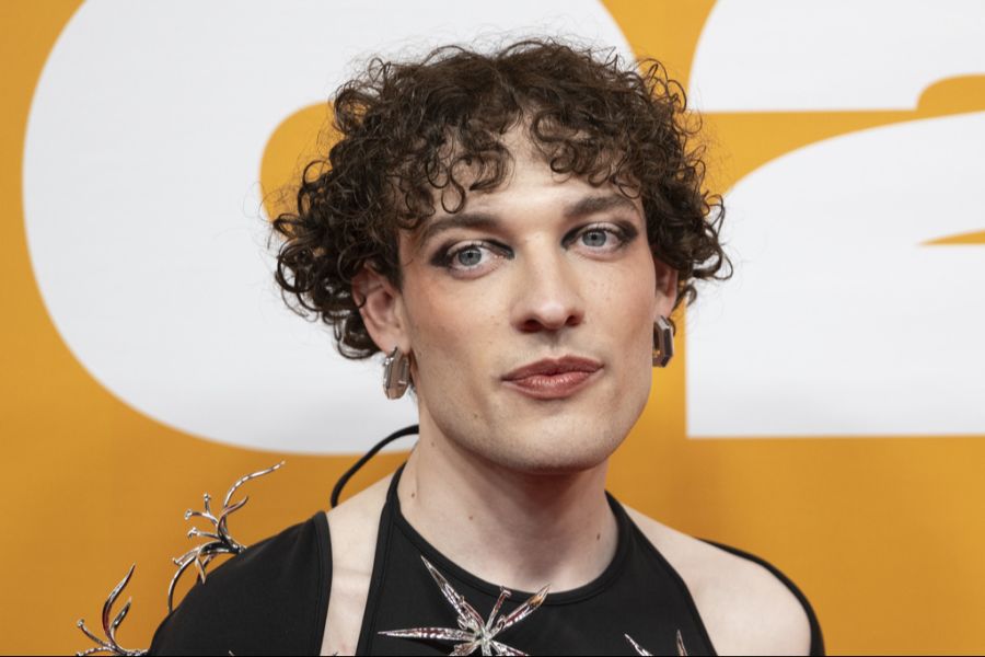 Nemo spricht bei SRF über die Zeit nach dem ESC-Sieg.
