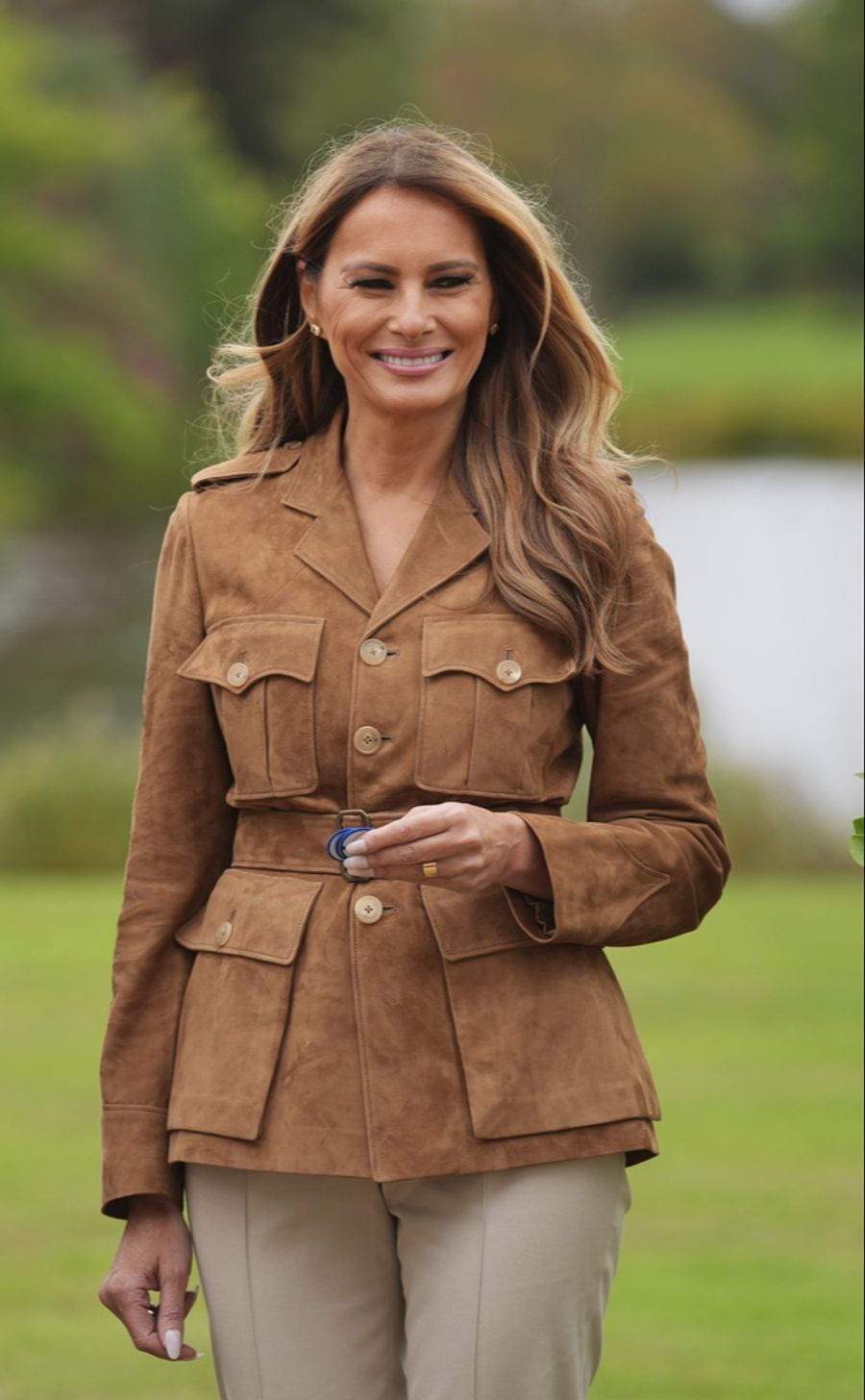 Glücklich und entspannt: So zeigt sich die First Lady beim Staatsbesuch in Grossbritannien.