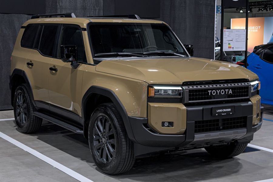 Toyota Land Cruiser J25