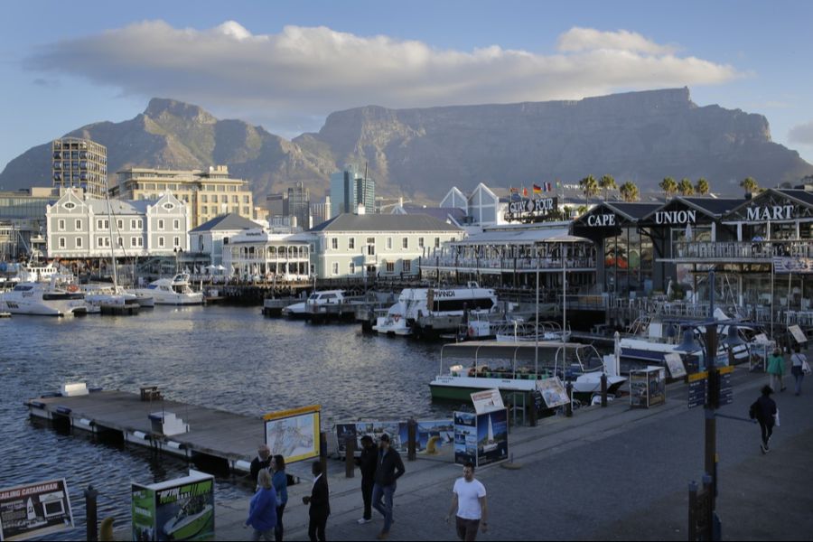 Doch auch nach Kapstadt in Südafrika zieht es viele über Weihnachten und Neujahr.