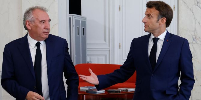 Francois Bayrou und Emmanuel Macron