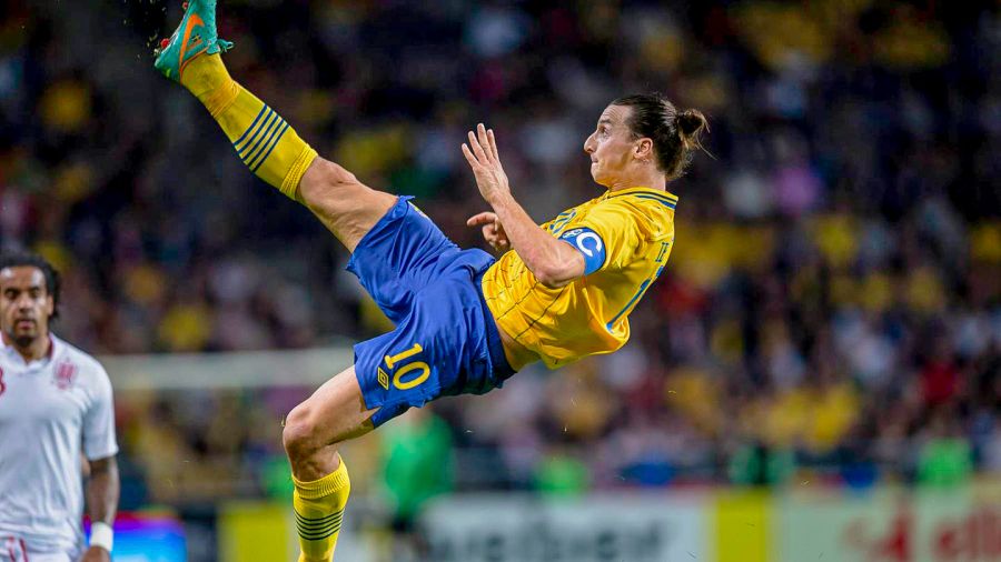 Zlatan Ibrahimovic SLAPSHOT