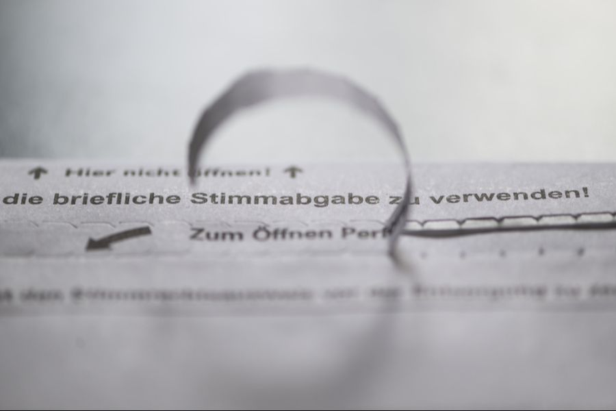 Es wird über zwei Vorlagen entschieden: Die Abschaffung des Eigenmietwerts und die E-ID. (Symbolbild)