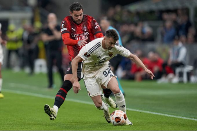 Theo Hernandez (hinten) wechselte 2019 von Real Madrid nach Mailand. Theo Hernandez