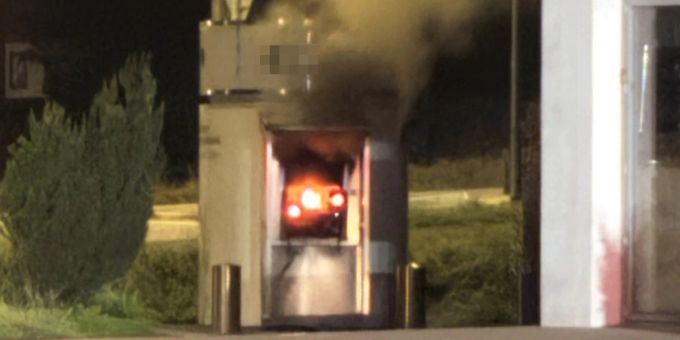 Wilen TG: Bancomat in Brand gesetzt. Bancomat in Brand