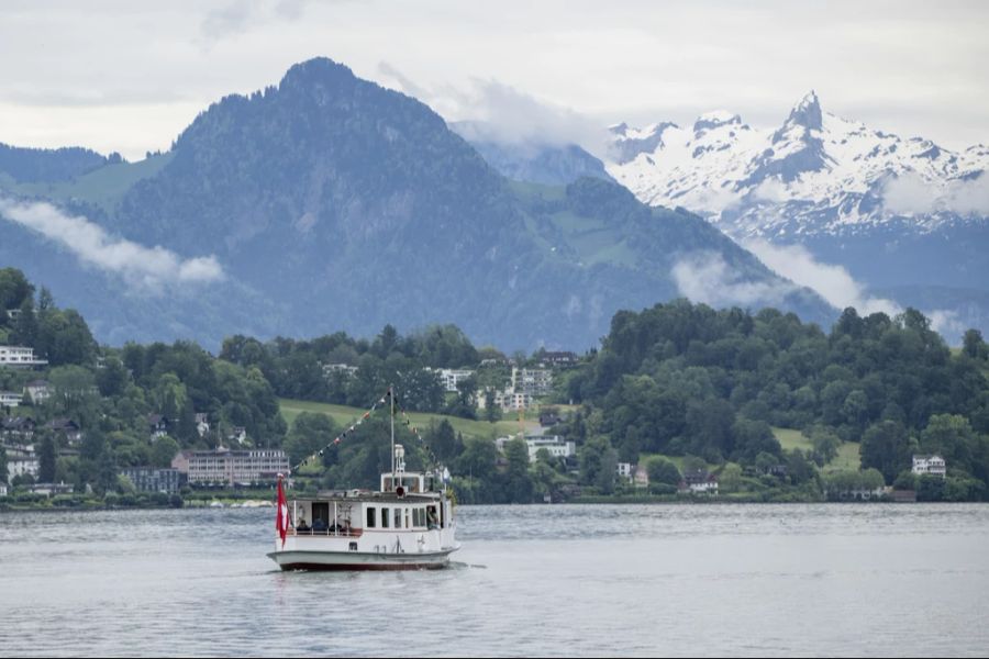 Eine sonntägliche Schifffahrt auf dem See? Viele Städter sehen das Land nur in der Freizeit und idealisieren es daher.