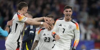 Furioser Auftritt - DFB-Elf startet mit 5:1-Sieg gegen Schottland in EM Furioser Auftritt - DFB-Elf startet mit 5:1-Sieg gegen Schottland in EM