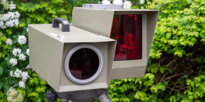 Ein Blitzer. (Symbolbild) Schwarzwaldtunnel A2 Blitzer Radar