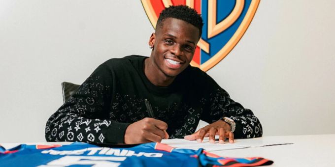 Mittelfeldspieler Metinho (20) unterschreibt beim FC Basel. FC Basel