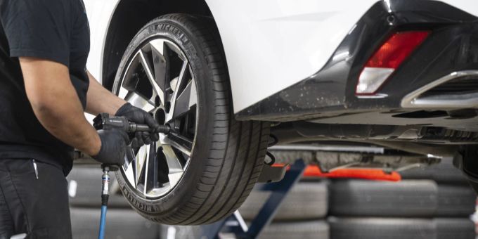 Die Preise für Autoreifen dürften bald steigen. Autoreifen Kautschuk