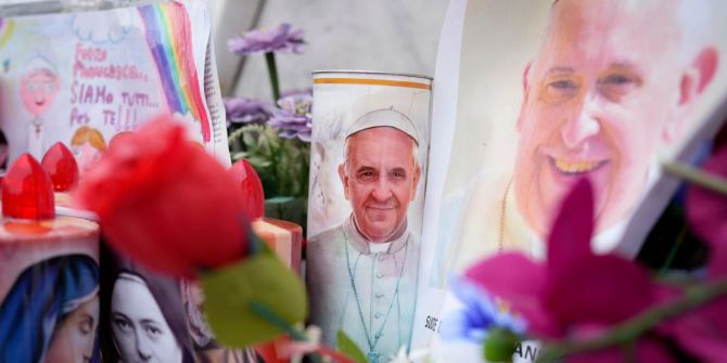 Papst im Gemelli-Krankenhaus in Rom