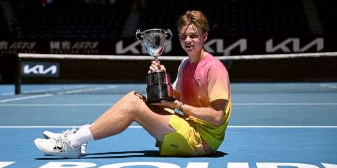Henry Bernet ist Junioren-Champion an den Australian Open. Henry Bernet Australian Open