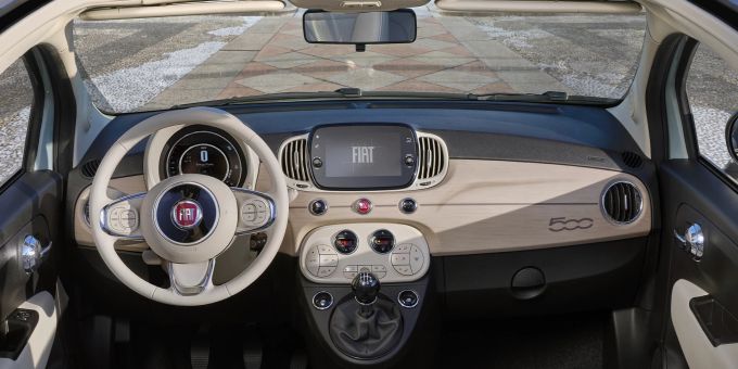 Fiat 500 Hybrid Collezione 1957: Italienisches Flair zum überschaubaren Budget. Fiat 500 Hybrid