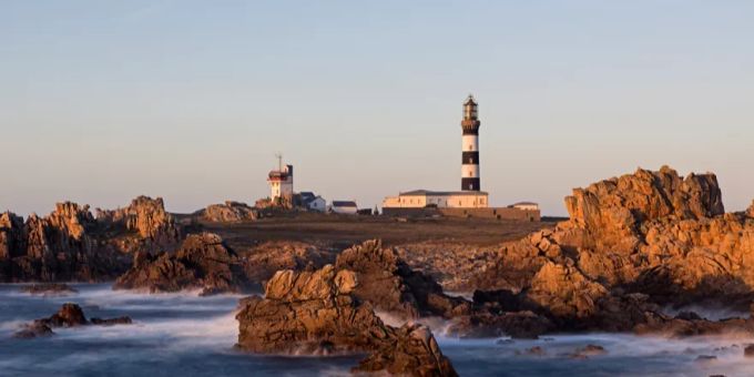 Empörung in der Bretagne - Der Leuchtturm soll sein markantes Feuer verlieren. Bretagne